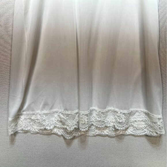 Vintage Warners White Nylon Slip With Lace Trim & Adjustable Straps - Size S 36 - Picture 11 of 11